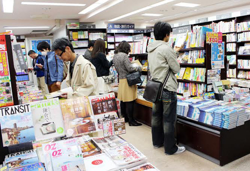 Hiệu sách luôn là điểm đến yêu thích của nhiều người tại Nhật Bản 